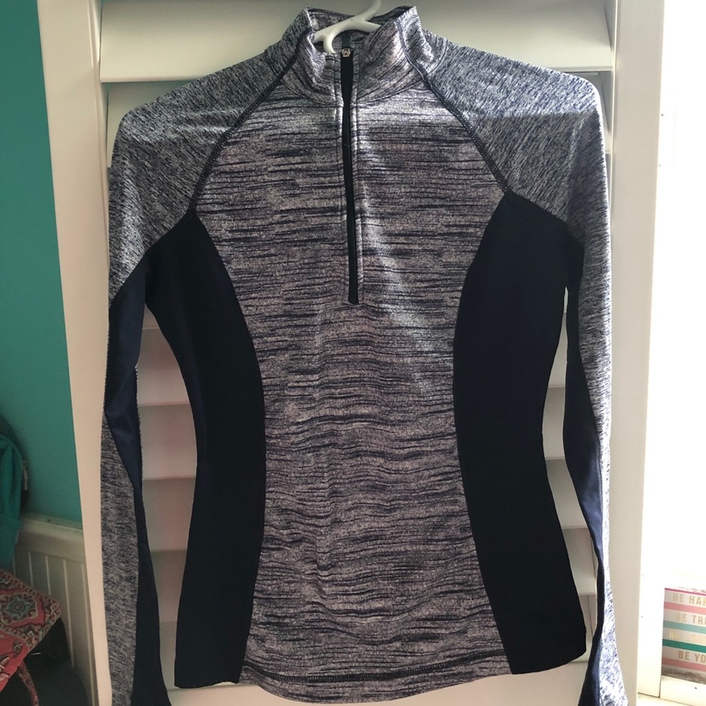 Navy blue & white fitted pullover workout jacket